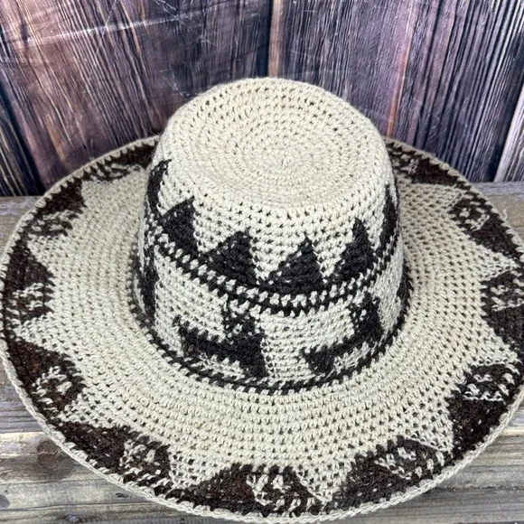 Peruvian Hat - Picture 3 of 8